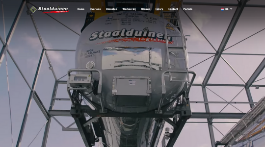 Screenshot van nieuwe website van Staalduinen